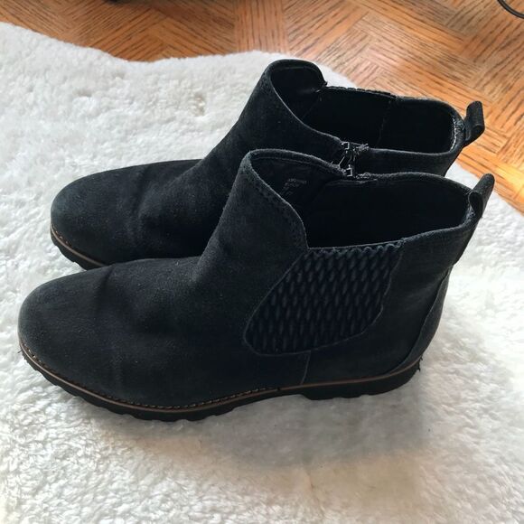 Earthies 7 Madrid Black Suede Chelsea Zip Boot - Picture 4 of 8